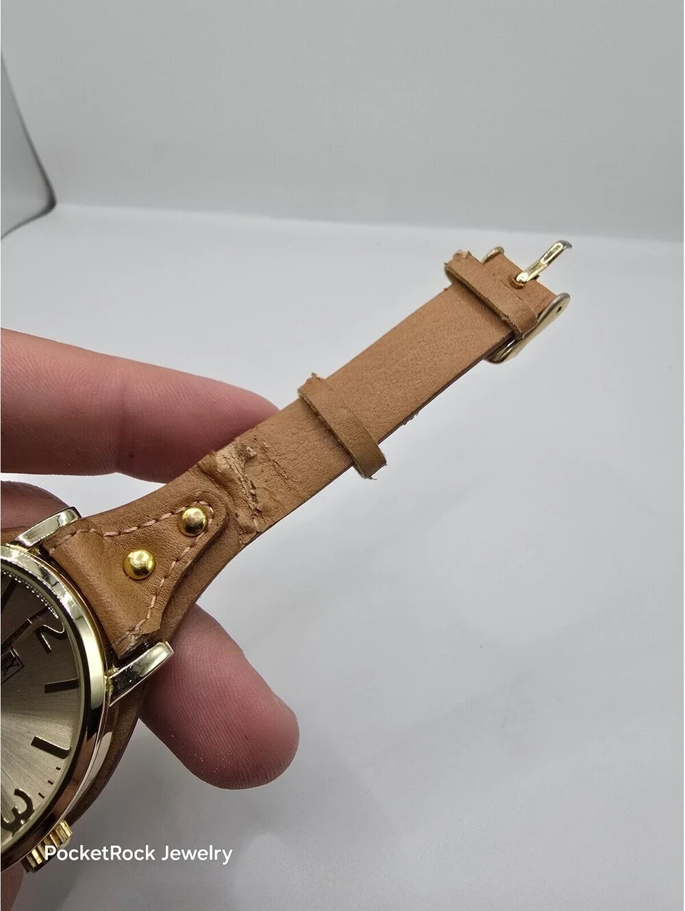 Quartz Analog Round Watch Silver Dial Gold Tone Case Brown Leather Strap